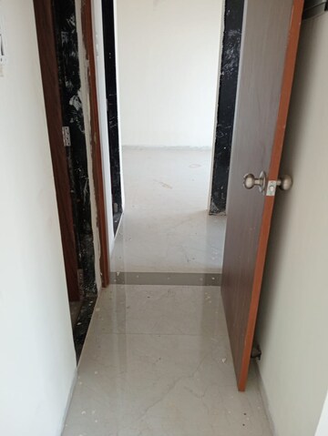 Room in 1 BHK Apartment at Andheri West – for Sale
