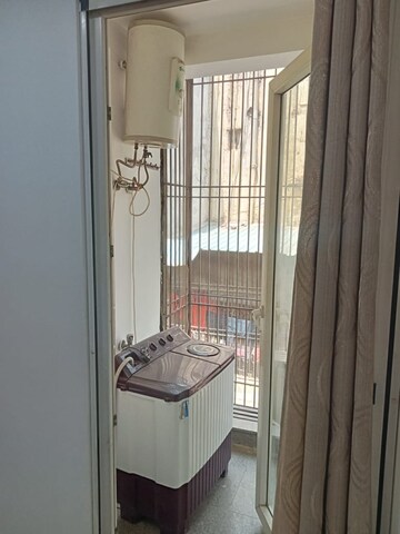 Furnished Amenities in 2 BHK Builder Floor at Lajpat Nagar I – for Rent