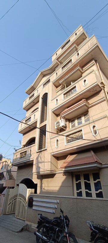 Living Room in 6+ BHK Builder Floor at Kalyan Nagar – for Sale