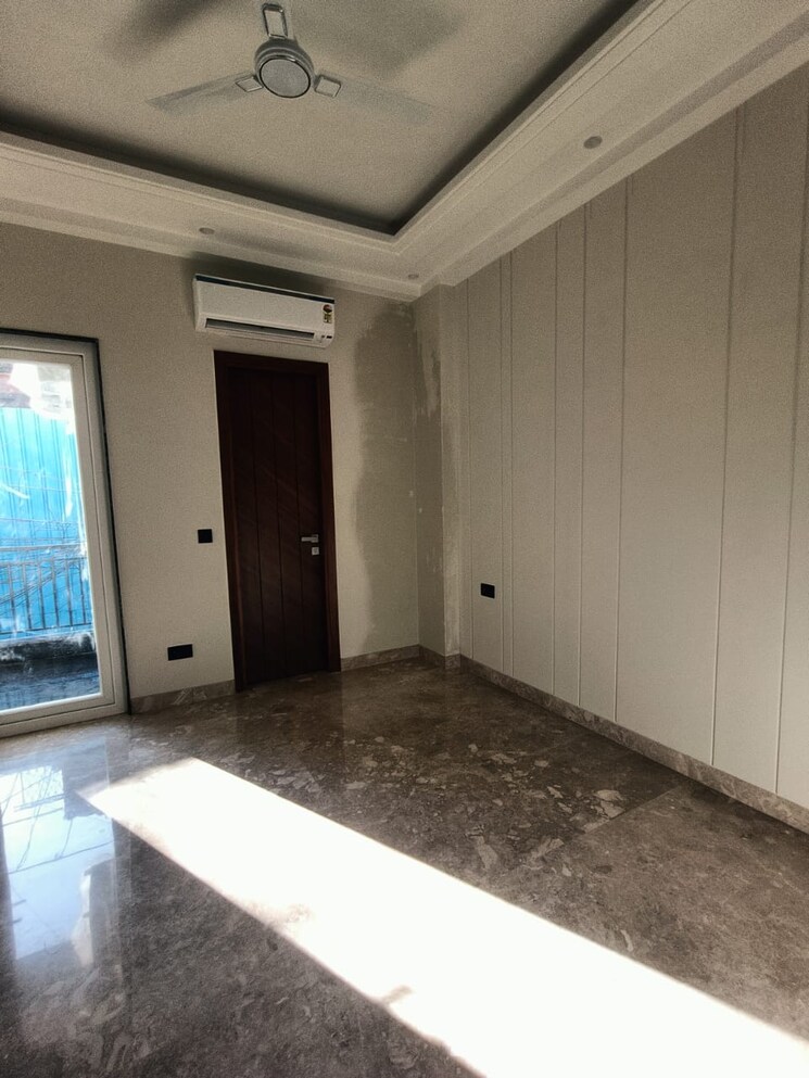 Master Bedroom, dwarka mor 3 Bedroom 160 Sq.Yd. Builder Floor In Dwarka Mor Delhi 8482903