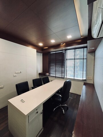 Office Space For Rent in Sola
