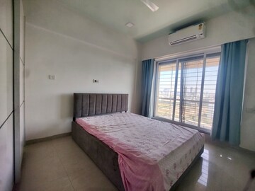 Bedroom in 2 BHK Apartment at Malad West – for Rent