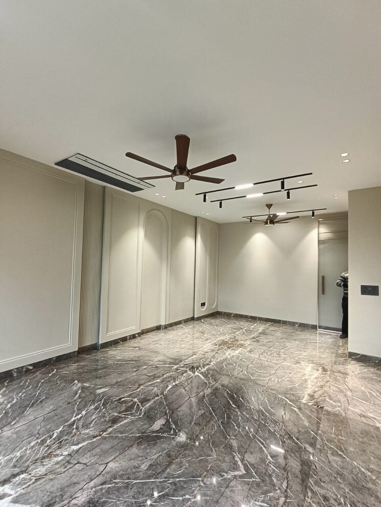 Master Bedroom, green park 4 Bedroom 300 Sq.Yd. Builder Floor In Green Park Delhi 8482951