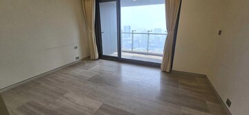 Room in 4 BHK Apartment at Lodha World Crest, Worli – for Rent