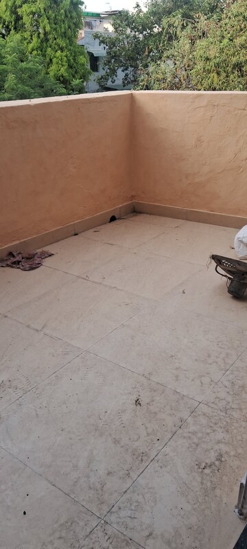 Bathroom in 2.5 BHK Apartment at Sarita Vihar Pocket-C RWA, Sarita Vihar – for Rent