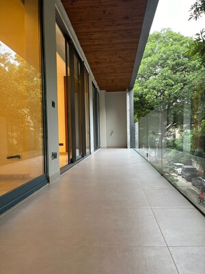 Furnished Amenities in 4 BHK Builder Floor at Geetanjali Enclave – for Sale