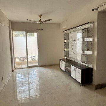 2 BHK Apartment For Rent in Signature Global The Millennia, Garoli Kalan