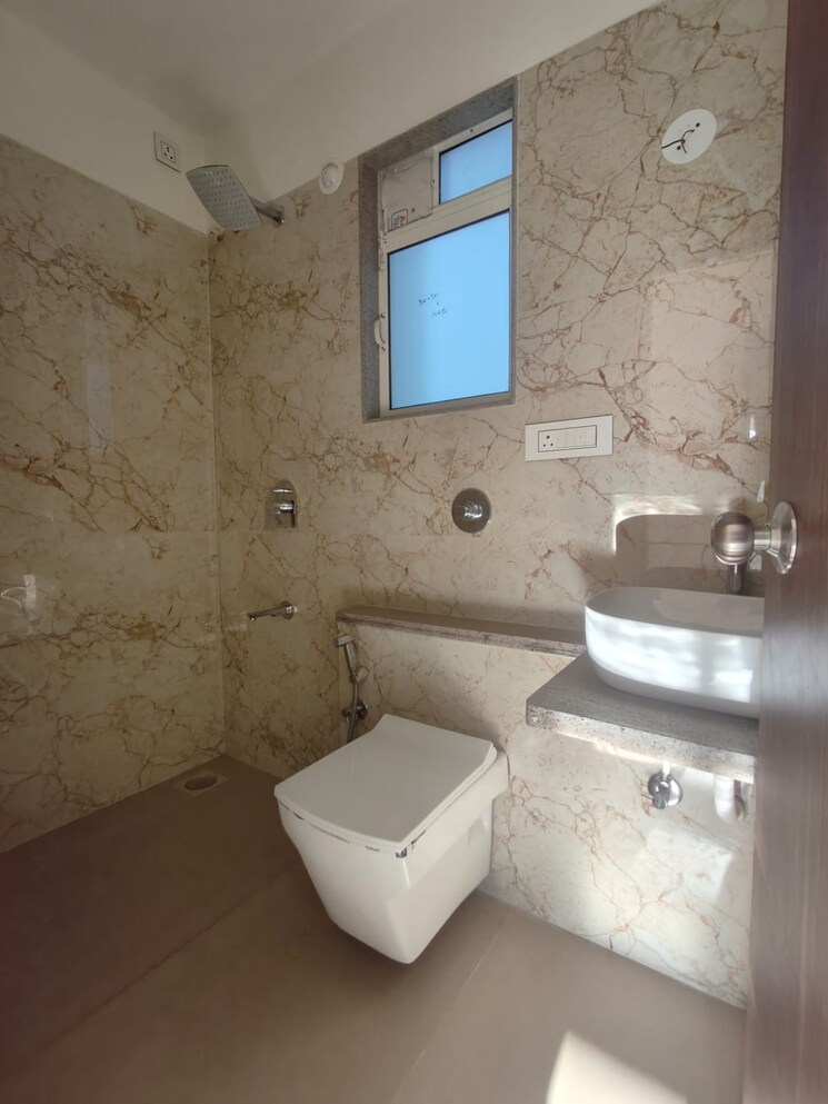 Bathroom, divine-blue-star-chs 2 Bedroom 569 Sq.Ft. Apartment In Borivali West Mumbai 8483247