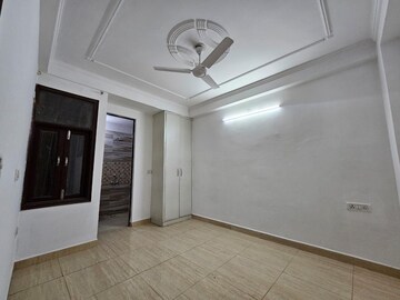Master Bedroom in 2 BHK Builder Floor at Saket – for Rent