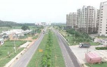  Plot For Sale in Sector 38