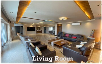 Living Room in 6+ BHK Independent House at Bandra West – for Sale