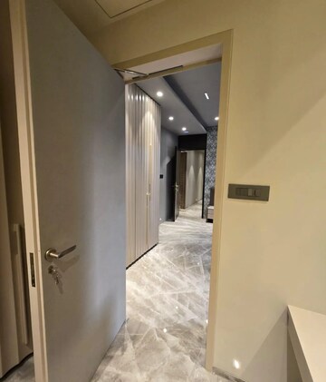 Furnished Amenities in 3 BHK Apartment at Indiabulls Blu, Worli – for Rent