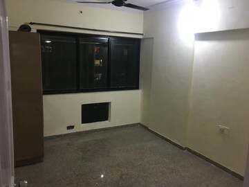 2 BHK Apartment For Rent in Velentine Tower, Goregaon East