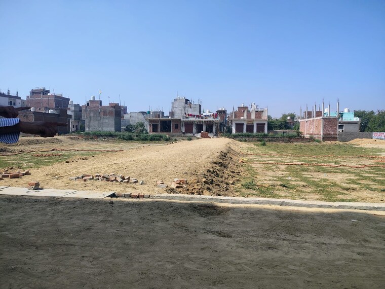 Garden, anand-niketan  90 Sq.Yd. Plot In Devla Greater Noida 8483674