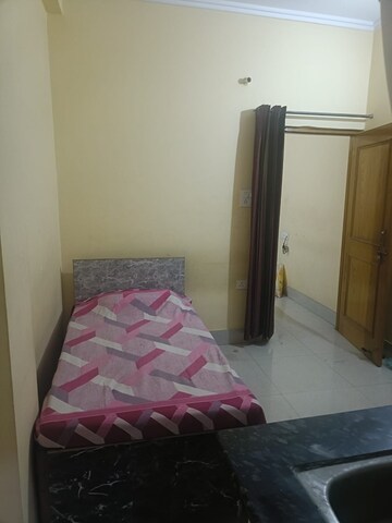 Bedroom in 1.5 BHK Builder Floor at Dehrakhas – for Rent