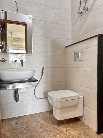 Bathroom in Studio Builder Floor at Dalanwala – for Rent