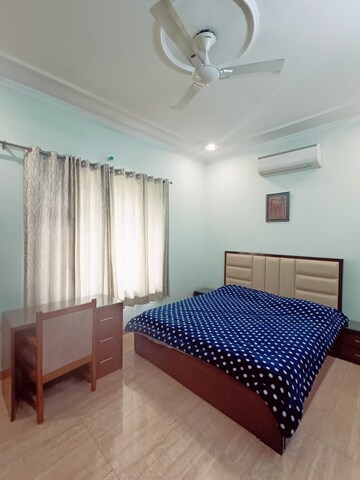Bedroom in Studio Builder Floor at Dalanwala – for Rent