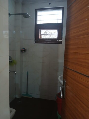 Bathroom in 2 BHK Builder Floor at Sector 46 – for Rent