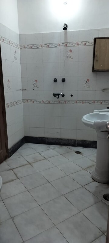 Bathroom in 2.5 BHK Independent House at RWA Apartments Sector 19, Sector 19 – for Rent