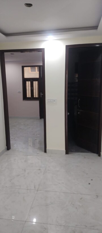Room in 2 BHK Builder Floor at Nilothi – for Sale