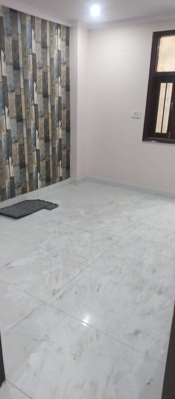 Room in 2 BHK Builder Floor at Nilothi – for Sale