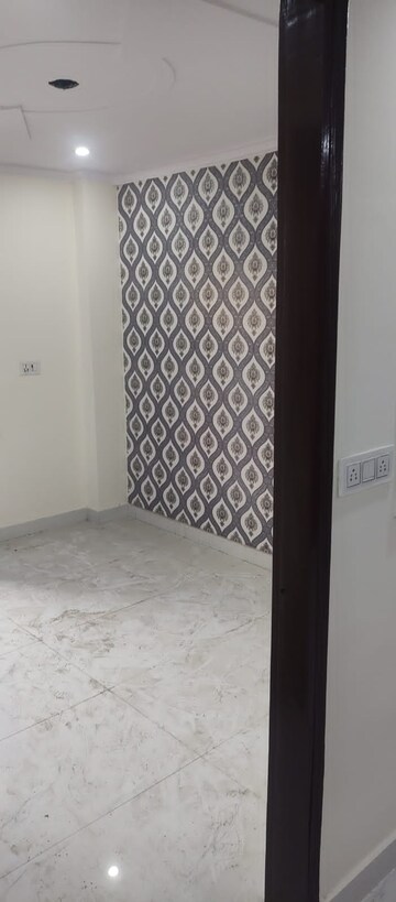 Room in 2 BHK Builder Floor at Nilothi – for Sale