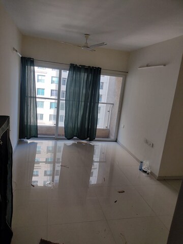 1.5 BHK Apartment For Rent in Dosti West County, Balkum Pada