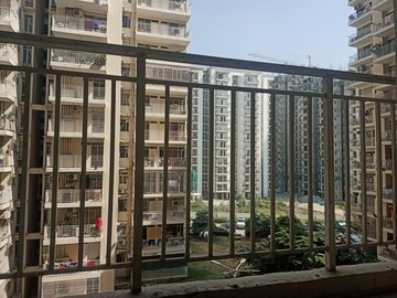 Living Room in 2 BHK Apartment at Suncity Avenue 102, Sector 102 – for Rent