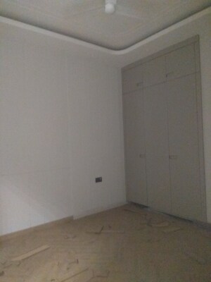 Master Bedroom in 4 BHK Builder Floor at Sukhdev Vihar – for Sale