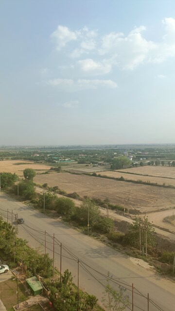 2 BHK Apartment – Garden View at Tata Eureka Park, Sector 150 - for Rent