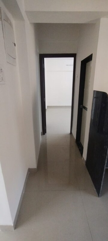 Furnished Amenities in 2 BHK Apartment at Ganesh Niwas Goregaon West, Goregaon West – for Rent