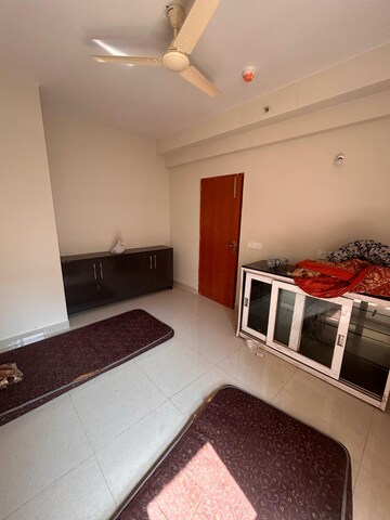 2 BHK Apartment For Rent in Tata Eureka Park, Sector 150