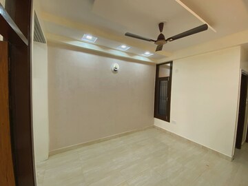 Room in 2 BHK Apartment at Vasundhara Sector 1 – for Rent
