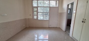 Room in 3 BHK Apartment at Sector 20 – for Rent