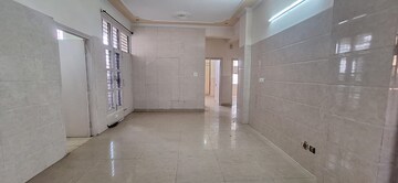 Room in 3 BHK Apartment at Sector 20 – for Rent