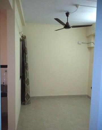 Room in 1 BHK Apartment at New Hind Mill compound, Mazgaon – for Rent