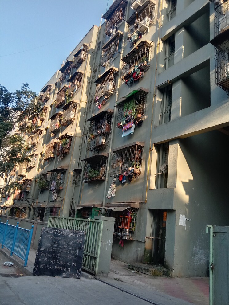 Living Room, jagannath-complex 1 RK 215 Sq.Ft. Apartment In Dahisar West Mumbai 8484063