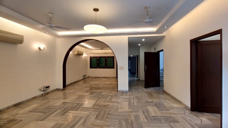 undefined, maharani bagh 4 Bedroom 1800 Sq.Ft. Independent House In Maharani Bagh Delhi 8484080