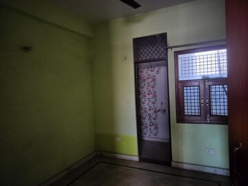 Room in 1 BHK Apartment at Vasundhara Sector 1 – for Rent