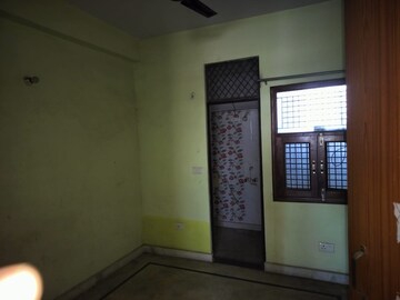 Room in 1 BHK Apartment at Vasundhara Sector 1 – for Rent
