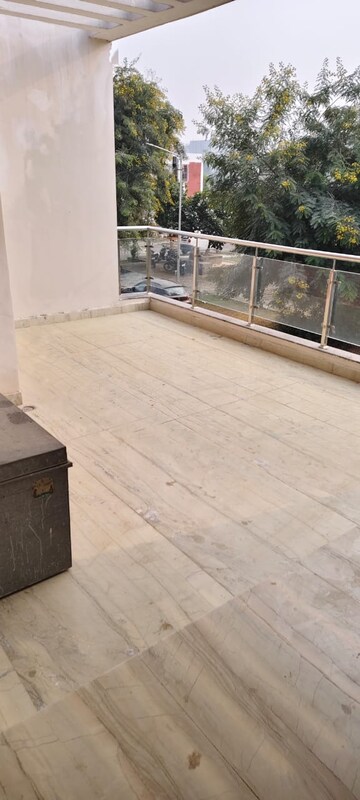 6+ BHK Independent House – Map Location View at Ansal Sushant Golf city, Sushant Golf City - for Rent