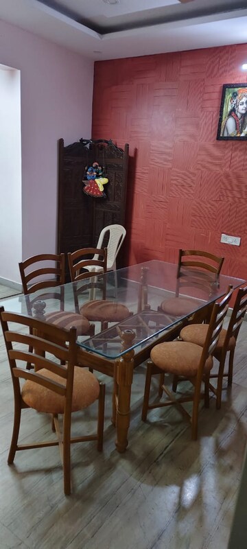 Master Bedroom in 6+ BHK Independent House at Ansal Sushant Golf city, Sushant Golf City – for Rent