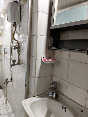 Master Bedroom in 1 BHK Apartment at Rajesh Park View, Santacruz East – for Rent
