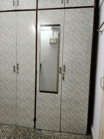 Furnished Amenities in 1 BHK Apartment at Rajesh Park View, Santacruz East – for Rent