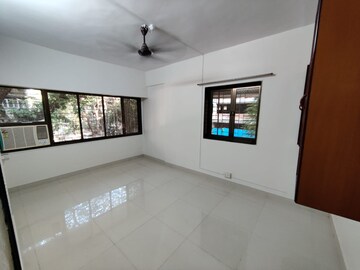 2 BHK Apartment For Rent in Bandra West