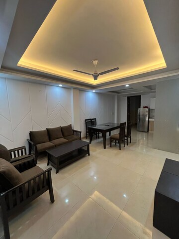 Master Bedroom in 3 BHK Builder Floor at Palm Residency Chhatarpur, Chattarpur – for Rent