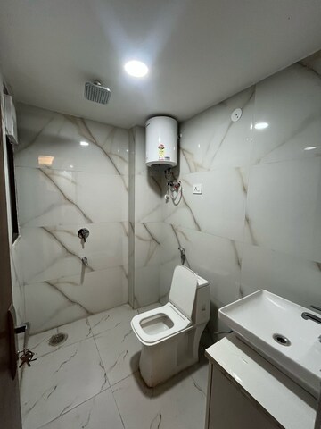 Bathroom in 3 BHK Builder Floor at Palm Residency Chhatarpur, Chattarpur – for Rent