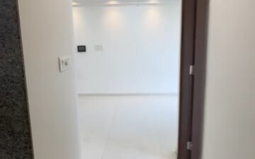2 BHK Apartment For Rent in Hill Park Tower, Jogeshwari West