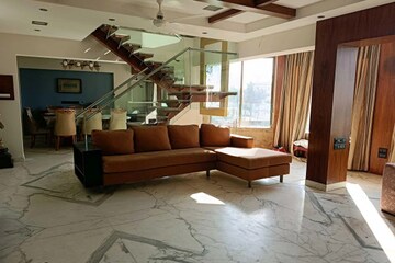 Master Bedroom in 5 BHK Apartment at El Dorado, Prabhadevi – for Rent