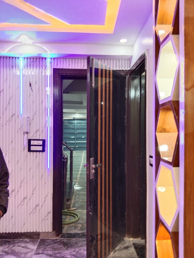 undefined, vishwas park 1 Bedroom 45 Sq.Yd. Builder Floor In Vishwas Park Delhi 8484267